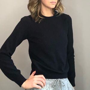 100% wool fitted black sweater size XS